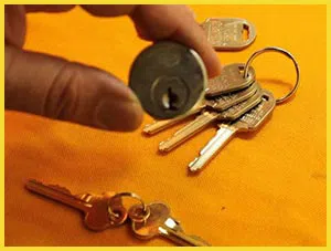South Coconut Grove FL Locksmith, South Coconut Grove, FL 786-636-1715 - 73-10