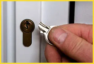 South Coconut Grove FL Locksmith, South Coconut Grove, FL 786-636-1715 - 73-13